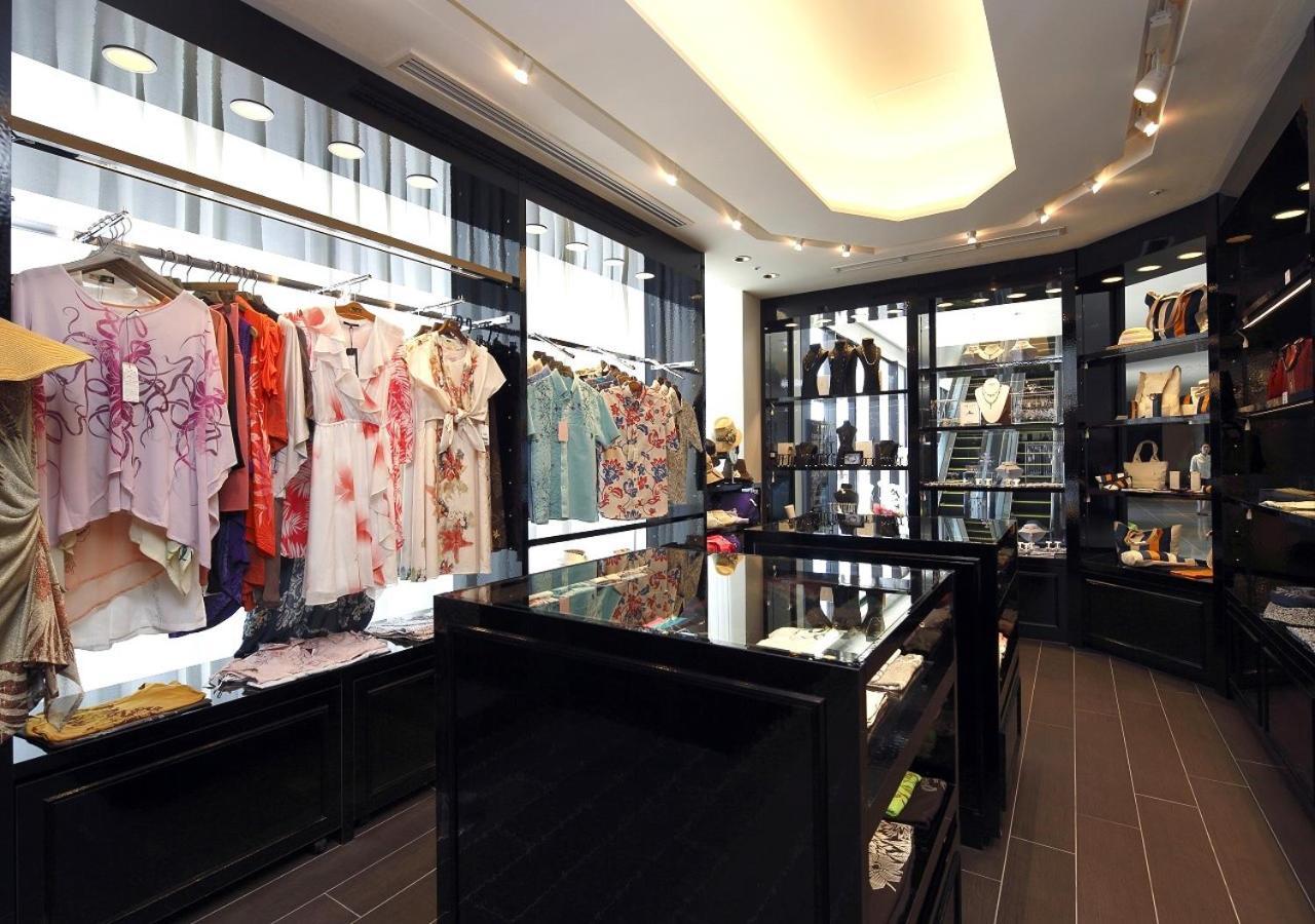 Hotel Monterey Okinawa Spa & Resort Onna Ngoại thất bức ảnh A shop in Tokyo